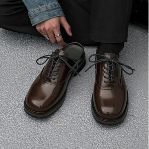Chaussures décontractées en cuir pour couples printemps 2026, chaussures derby tendance à semelle épaisse, chaussures habillées formelles pour hommes, pantoufles paresseuses - Product Image 3