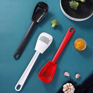 Cuillère de cuisine multifonctionnelle en plastique à long manche de 34 cm, personnalisable, vente en gros, nouveauté - Product Image 1