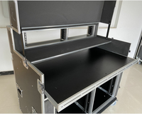Système de sonorisation FOH, rack de travail, flight case pour système d'amplification audio avec table pour clavier