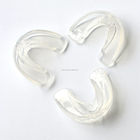 Trois étapes dents redressage appareil dentaire dents meulage alignement accolades dent orthodontique orthèse bouche garde ensemble de 3