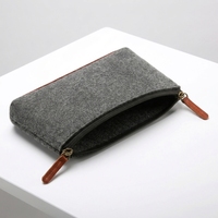 Étui à crayons en feutre avec fermeture éclair et tirette en cuir, pochette portable pour fournitures scolaires, sac de rangement pour stylos et petits gadgets de bureau