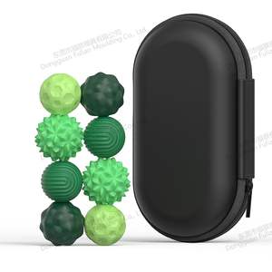 Juguetes Antiestrés de Escritorio de Oficina en Tendencia 2026, 4 Bolas Magnéticas de Silicona para Adultos y Adolescentes, Alivio Sensorial del Estrés para Autismo, Halloween - Product Image 4