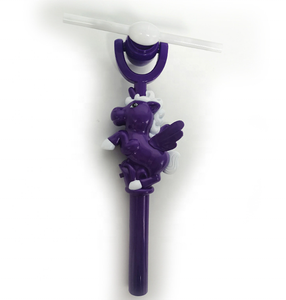 Baguette magique de rêve de la licorne à sept couleurs qui fait crier chaque enfant, qui tourne et brille avec la musique - Product Image 2
