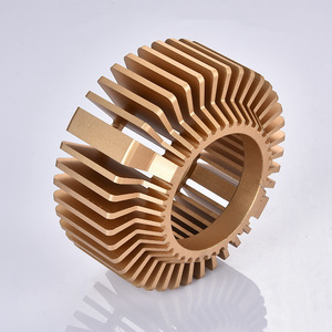 Dissipateur thermique rond en alliage d'aluminium 200x200 usiné CNC doré pour l'éclairage LED et le refroidissement électronique - Product Image 1