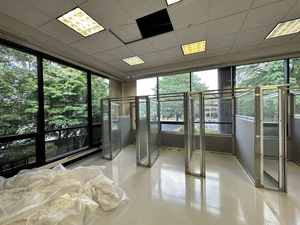 โรงเรือนสุนัขหรูหรา AEOLUS พร้อมสนามวิ่งสำหรับสุนัข โรงเรือนสุนัขเชิงพาณิชย์ บริการรับฝากเลี้ยงสุนัข - Product Image 3