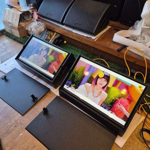Téléprompteur de scène de 27/32 pouces avec haut-parleur intégré, grand écran HD haute luminosité <span class=keywords><strong>pour</strong></span> conférences sur scène - Product Image 1