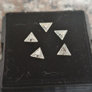 Moissanite synthétique de couleur blanche DE, taille triangle, créée en laboratoire, pierre non montée pour la fabrication de bijoux - Product Image 3