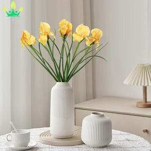 <span class=keywords><strong>Iris</strong></span> artificiel fleurs jaunes 23.6 "fleurs de soie de printemps avec des tiges flore pour centres de table de mariage fausses fleurs pour la décoration intérieure - Product Image 4