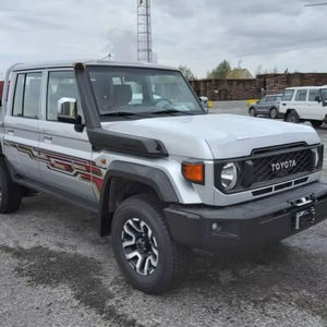 VENTAS CALIENTES de Toyota <span class=keywords><strong>Land</strong></span> <span class=keywords><strong>Cruiser</strong></span> 79 GDJ V8 79 USADO, Doble Cabina, 2.8L Turbo Diésel Automático - Product Image 1