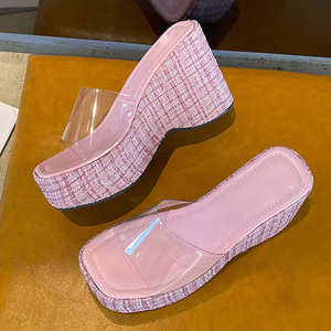 Nouvelle collection été 2025 – Sandales compensées décontractées pour femme avec semelles intérieures souples en PVC lumineux et confortables, plateforme ouverte pour l'extérieur - Product Image 4