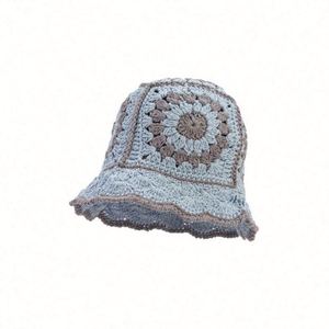 Gorro de Punto Personalizado Hecho a Mano, Estilo Bohemia, de Lujo, con Flores Caladas, Diseño de Copo de Nieve, para Invierno, con Borde Corto - Product Image 6