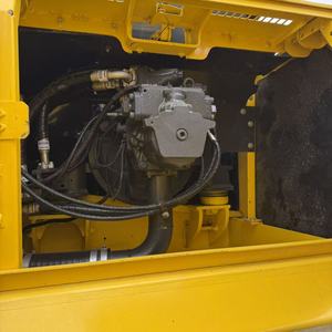 Excavatrice hydraulique Komatsu 350 d'occasion avec moteur et pompe Cummins, export direct pour l'ingénierie, poids opérationnel de 35 tonnes - Product Image 4