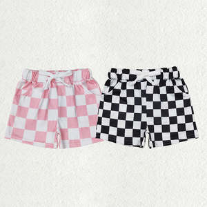 Pantaloncini estivi Casual per bambini pantaloncini traspiranti con stampa a scacchiera rosa bianca per ragazze di età 1-14 anni a metà vita in tessuto a maglia caldo - Product Image 1