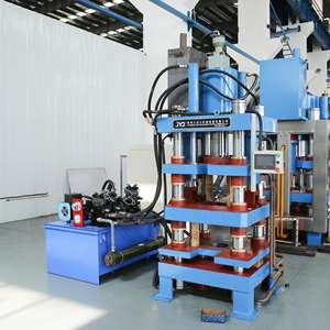 Pressa Automatica per Blocchi di Sale con Sistema Idraulico YST500 Sistema Servo 241 kW 68 Tonnellate 380V - Product Image 1