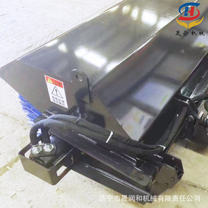 Barredora de calles Shandong Kunhe con cepillo angular para limpieza de pavimentos - Product Image 3