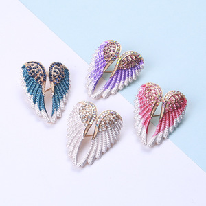 Broches Clásicos con Alas de Ángel y Diamantes de Imitación, Joyería Brillante, Broches de Diseño con Plumas para Regalo - Product Image 1