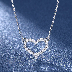 Ensemble <span class=keywords><strong>de</strong></span> bijoux en moissanite scintillante personnalisé, prix d'usine, pendentif en argent 925 en forme <span class=keywords><strong>de</strong></span> cœur, certificat GRA gratuit pour femmes - Product Image 4