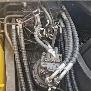 Excavatrice Volvo EC210 d'occasion de taille moyenne, 20 tonnes, avec boîte de vitesses, certifiée CE EPA, équipement lourd, moteur, brise-roche Kohler, ripper – Vente chaude - Product Image 5