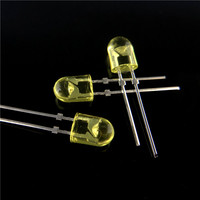 Meilleur prix 588-595nm 40/110 degrés lentille claire jaune diffuse 546 547 5mm ovale LED Diode pour panneau d'affichage
