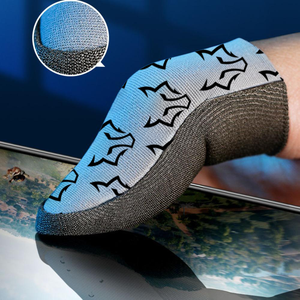 Les manchons de doigts en tissu argenté pour l'e-sport sont absorbants et offrent une sensibilité tactile, ce qui les rend idéaux pour les jeux compétitifs. - Product Image 6