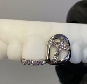 Grillz tendance en argent S925, style Hip Hop, avec croix creuse et incrustations de pierres, pour une seule dent - Product Image 2