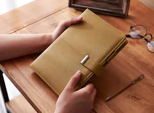 Cuaderno de negocios con soporte para bolígrafo de cuero pu, logo personalizado, diario de escritura con ranura para tarjeta de nombre y cubierta extraíble