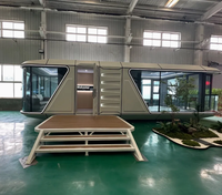 Maison capsule à installation rapide avec fenêtre panoramique pour camping et chantier