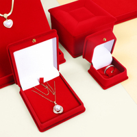 Emballage cadeau de bijoux de luxe personnalisé, boîte à bijoux en cuir PU floqué rouge