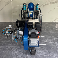 Machine de marquage routier de première classe à deux pompes airless pour peinture à froid, avec distributeur de billes de verre intégré, alimentée par moteur, faible encombrement