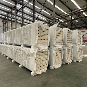 Isolierte PU-Sandwichpaneele aus Polyurethan-Aluminium für Dächer im Freien im 'Große Mauer'-Design für Villen - Product Image 2