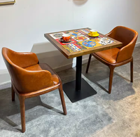 Café arabe Ensemble de table à manger en bois massif Carreaux de mosaïque de luxe Dessus de table en céramique Table et chaise de café carré pour restaurant