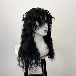 UMS Großhandel Punk Rock Schwarze Synthetische Perücke Nicht-Echthaar Vollmaschinell Gefertigt Doppelt Gewebt Weich Flauschig für Damen Party-Perücke - Product Image 1