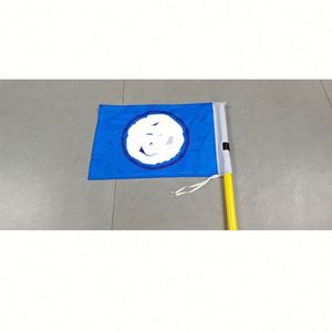 ธงฟุตบอลพิมพ์ลายสองด้าน ขนาด 30x45 ซม. พร้อมเสาเหลืองขาวและเสาโลหะสำหรับปักสนามหญ้า รับผลิตตามสั่งพร้อมโลโก้ - Product Image 6