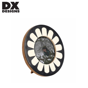 Cadre photo rond en bois de style nordique personnalisé DX Designs, 5 et 6 pouces, cadre photo minimaliste pour table, salon et chambre à coucher - Product Image 2