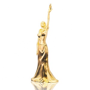 Tasse artisanale <span class=keywords><strong>de</strong></span> femmes avec personnage <span class=keywords><strong>de</strong></span> <span class=keywords><strong>film</strong></span> Loo, personnalisé, en résine - Product Image 1
