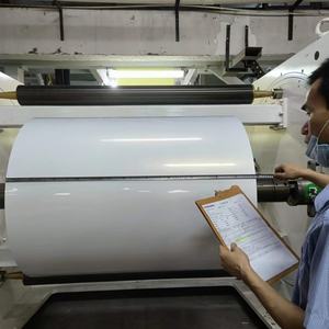 Papel Adhesivo Térmico Sin Revestimiento Superior para Etiquetado en la Industria de Alimentos y Bebidas - Product Image 4