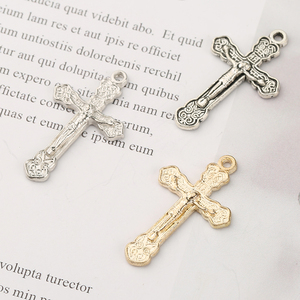 <span class=keywords><strong>la</strong></span> fábrica de personalización de moda religiosa <span class=keywords><strong>San</strong></span> <span class=keywords><strong>Benito</strong></span> Cruz católica Rosario accesorios Jesús crucifijo colgante - Product Image 2
