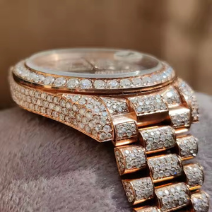 Montre-bracelet légère et élégante pour homme, en quartz, avec diamant moissanite, boîtier en alliage, cadran en verre, bracelet en acier inoxydable, épaisseur de 5 mm - Product Image 3