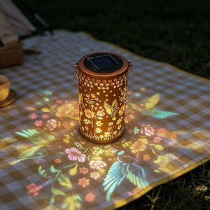 Luces <span class=keywords><strong>Solares</strong></span> de Colibrí, Linterna de Metal Hueco Color Bronce con Cuatro Motivos de Colibrí para Jardín, Patio y Exteriores - Product Image 6