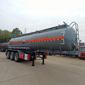 Semi-remorque de livraison de produits chimiques liquides 30CBM à 3 essieux, en acier inoxydable avec revêtement PE, pour le transport de produits corrosifs (soda et acide) - Product Image 3