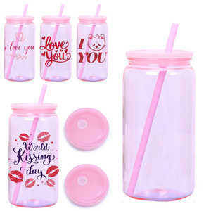 Entrepôt USA Cadeau de la <span class=keywords><strong>Saint</strong></span>-<span class=keywords><strong>Valentin</strong></span> 16oz UV DTF incassable rose clair en plastique blanc en forme de bière canettes <span class=keywords><strong>tasse</strong></span> avec couvercle et pailles - Product Image 2