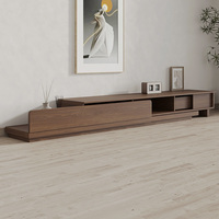 Mueble de TV Moderno para Sala de Estar en Madera de Nogal, Centro de Entretenimiento de Madera Sólida, Mueble para TV Retráctil con 3 Cajones de Almacenamiento, Comedor
