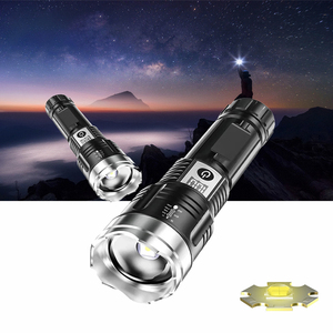 Torcia LED Ricaricabile P50 da 100000 Lumen, Potente Luce Bianca con Zoom, Lunga Portata, Impermeabile - Product Image 1