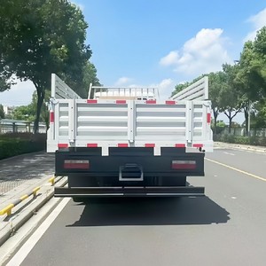 Chengli <b>10</b> Ton Fence Cargo Truck 4x2 Light Stake Truck For Bulk Cargo Haulage - Product Image 6