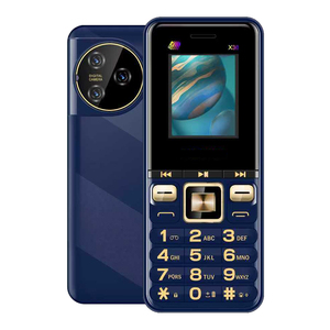Nouveau design X30 1,8 pouces 2G GSM Batterie grande capacité 1800mAh Quad <span class=keywords><strong>Sim</strong></span> <span class=keywords><strong>4</strong></span> cartes <span class=keywords><strong>SIM</strong></span> Téléphone portable Téléphone à fonctions - Product Image 3