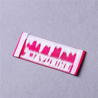 Étiquettes tissées en damassé de nylon haute densité Nonpareil, étiquettes de vêtements à couture latérale, badges d'emblèmes de col personnalisés pour le streetwear Y2K