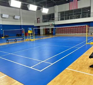 พื้นไวนิล PVC หนา 4.5 มม. คุณภาพระดับมืออาชีพ ป้องกันแรงกระแทก ไม่ทิ้งรอย สำหรับปูพื้นสนามกีฬาในโรงฝึกซ้อมเทเบิลเทนนิส - Product Image 6