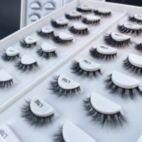 Vente en gros de cils en bande 3D faux vison vegan de 13 mm, style naturel, faux cils 100% faits à la main, doux et vaporeux