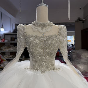 Para OY043, Hermoso Vestido de Novia con Apliques de Encaje de Cristal, Cuello Cuadrado, Tela de Tul, Estilo Princesa con Cola de Capilla, 100% Poliéster - Product Image 5