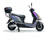 Scooter électrique directement de l'usine, design moderne et minimaliste, mobilité urbaine, moto électrique pour adultes